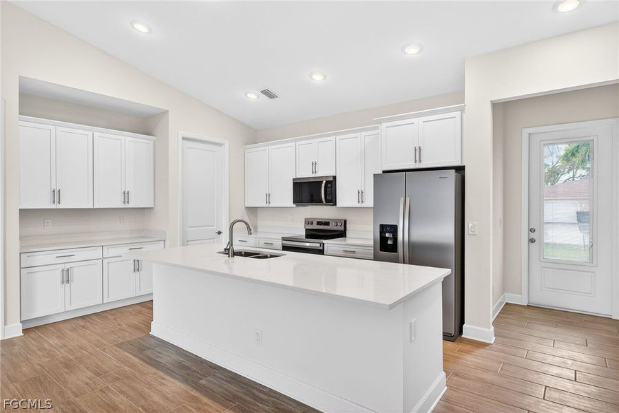 Furnished interior view inside a new home in Cape Coral, Cape Coral (Image 8).