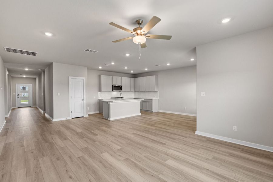 4br New Home in Cedar Creek, TX.  - Slide 13