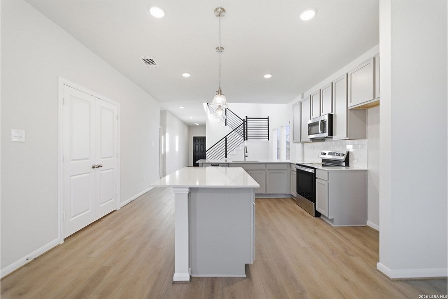 Furnished interior view inside a new home in Cloud Country, New Braunfels (Image 15). Furnished interior view inside a new home in Cloud Country, New Braunfels (Image 15).