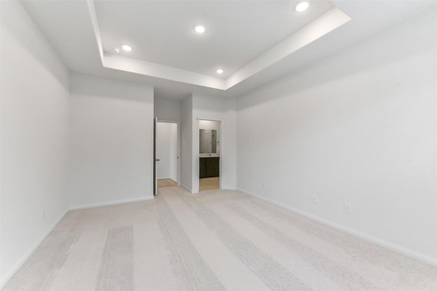 Spacious, unfurnished interior of a new home in Anderson Lakes, Houston (Image 33).