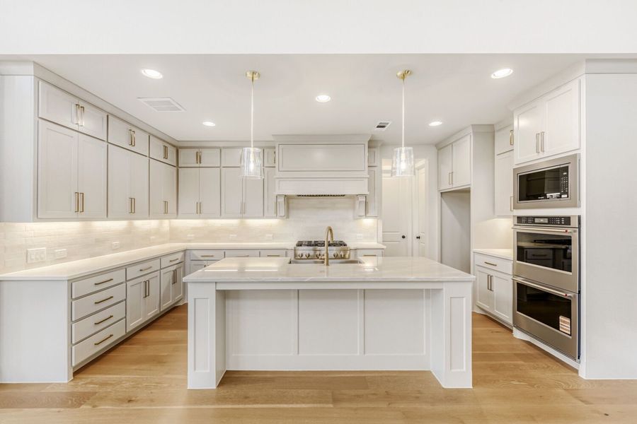 807 Open Range - Kitchen