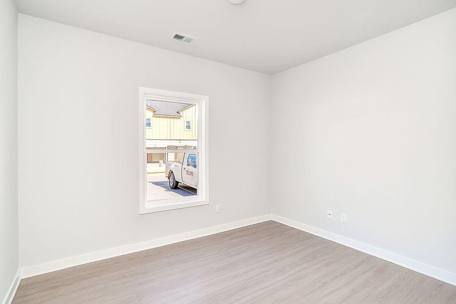 Spacious, unfurnished interior of a new home in , Fayetteville (Image 9).
