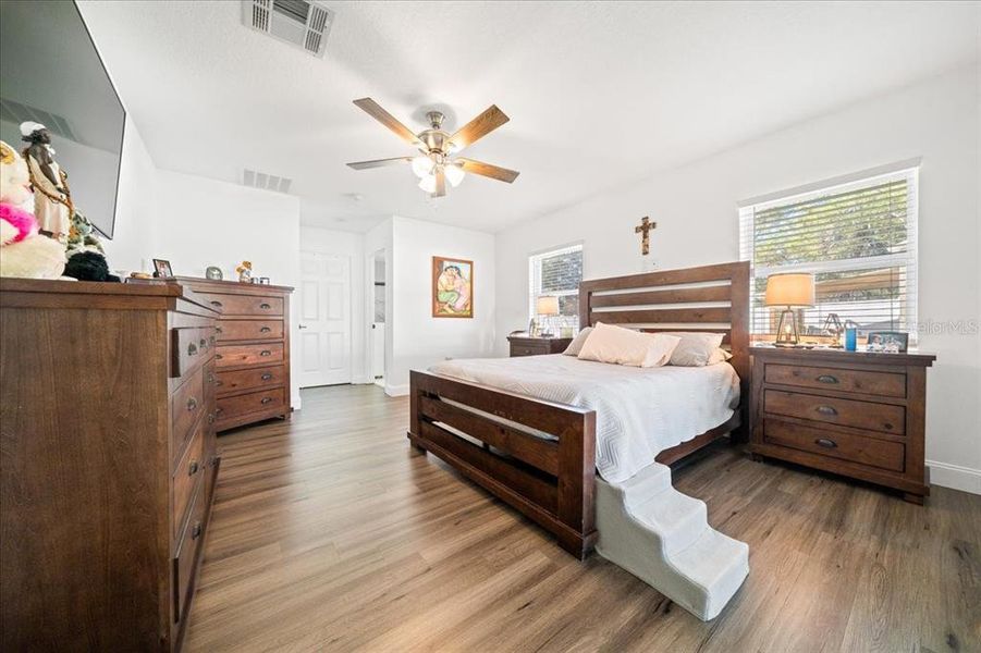 Furnished interior view inside a new home in , Ocala (Image 6).