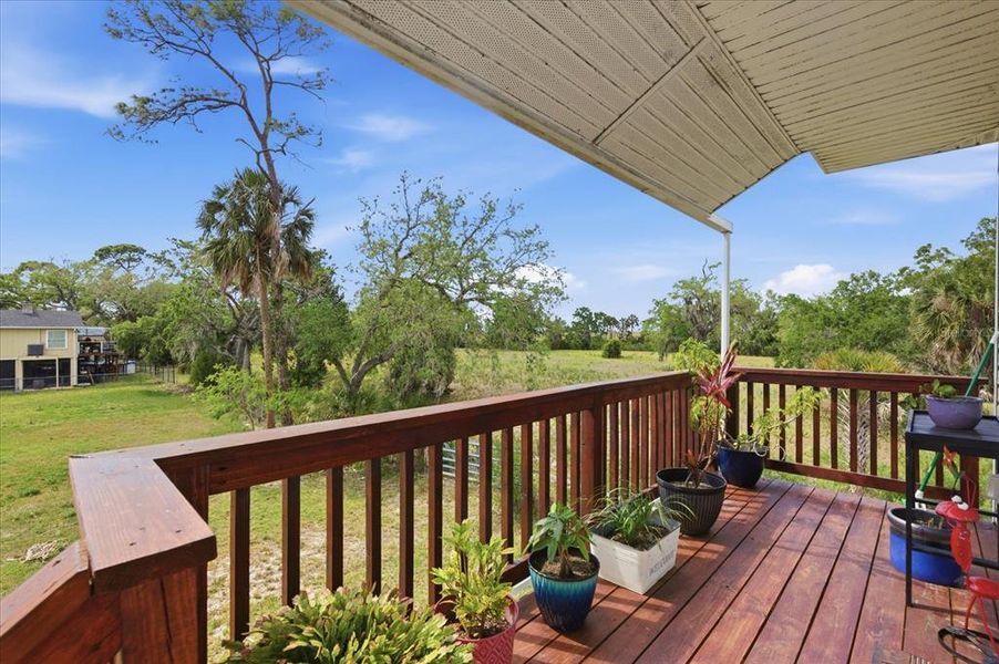 Exterior details and patio area of a home in , Hernando Beach (Image 25).