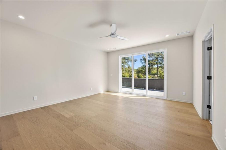 Spacious, unfurnished interior of a new home in , Atlanta (Image 85). Spacious, unfurnished interior of a new home in , Atlanta (Image 85).