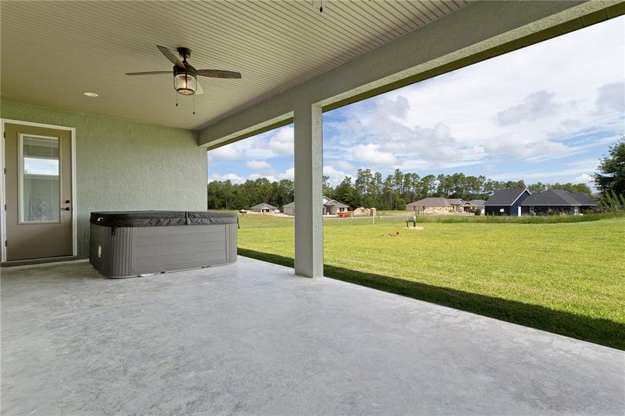 Exterior details and patio area of a home in , Dunnellon (Image 4). Exterior details and patio area of a home in , Dunnellon (Image 4).