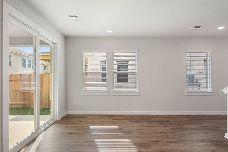 Spacious, unfurnished interior of a new home in Union Collection at Park Central, Georgetown (Image 24).