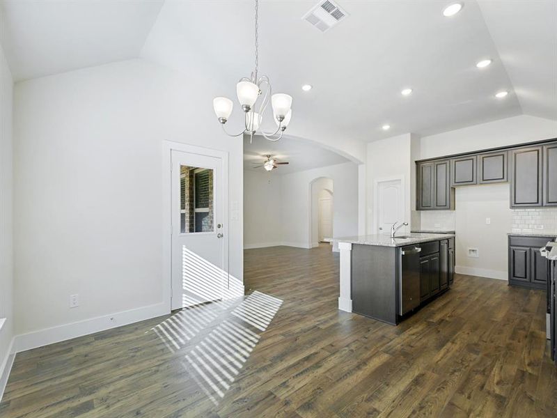 Spacious, unfurnished interior of a new home in Pecan Creek Crossing, Valley View (Image 11). Spacious, unfurnished interior of a new home in Pecan Creek Crossing, Valley View (Image 11).