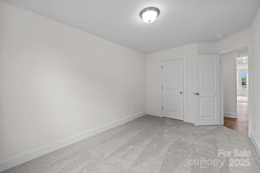 Spacious, unfurnished interior of a new home in Greenway Overlook, Charlotte (Image 18). Spacious, unfurnished interior of a new home in Greenway Overlook, Charlotte (Image 18).