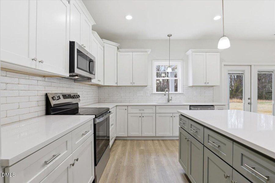 19-404 Creeks Edge Dr-19