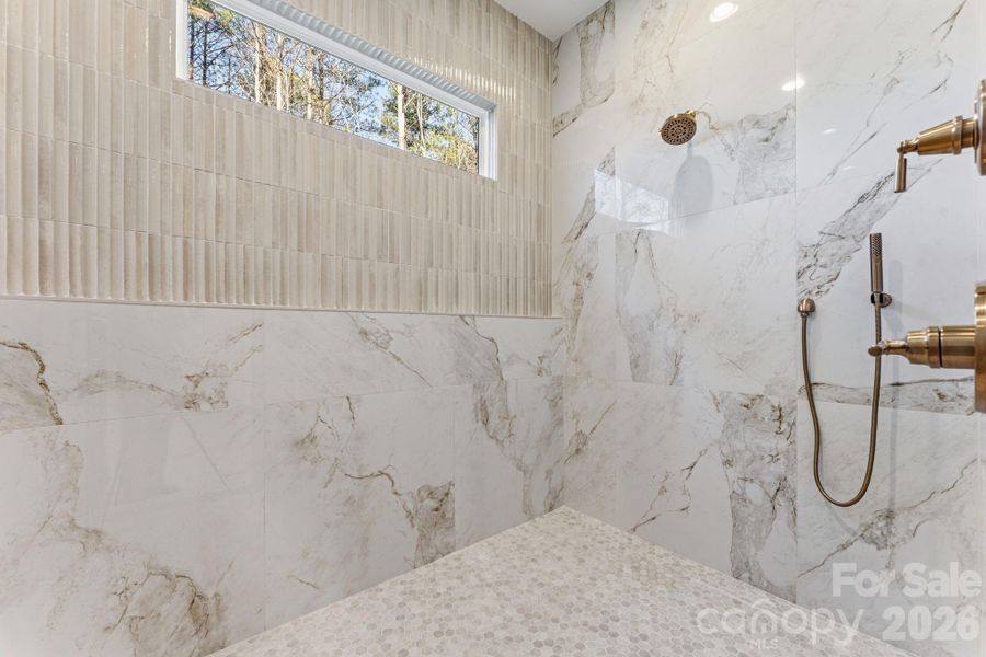 HUGE Walk-In Shower. HUGE Walk-In Shower.