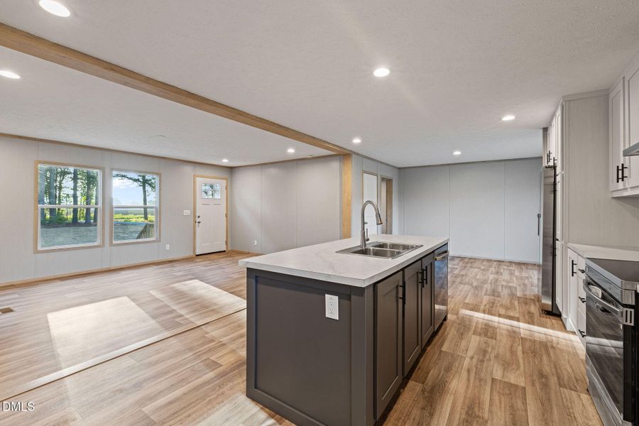 Kitchen/ Living/Dining