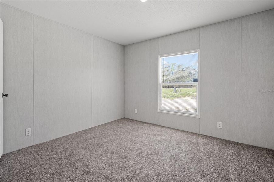 Spacious, unfurnished interior of a new home in , Bronson (Image 16).
