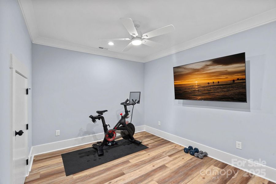 Image 47 of a home in .