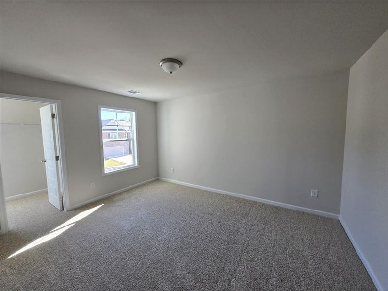Spacious, unfurnished interior of a new home in Enclave at Logan Point, Loganville (Image 29).