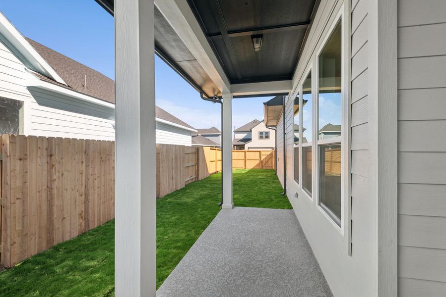 Exterior details and patio area of a home in , Katy (Image 3).