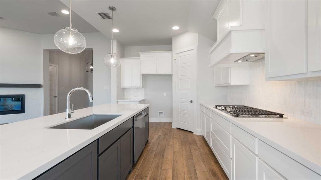 Furnished interior view inside a new home in Myrtle Creek 60', Waxahachie (Image 13). Furnished interior view inside a new home in Myrtle Creek 60', Waxahachie (Image 13).