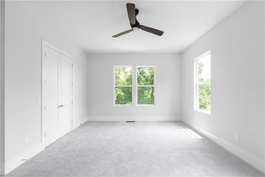 Spacious, unfurnished interior of a new home in , Atlanta (Image 77).