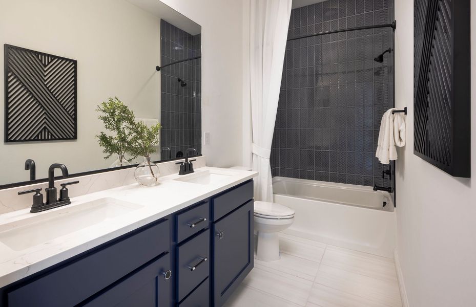 Representative furnished interior of a home built from the Parklane by Pulte Homes in Vistoso Canyon Estates, Oro Valley (Image 4).