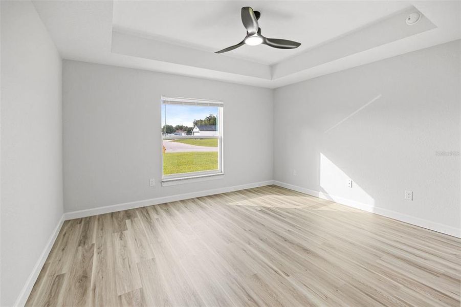 Spacious, unfurnished interior of a new home in , Bushnell (Image 33).
