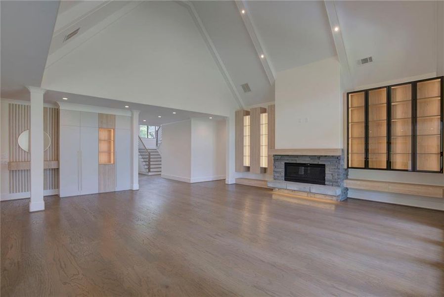 Spacious, unfurnished interior of a new home in , Sugar Hill (Image 62).