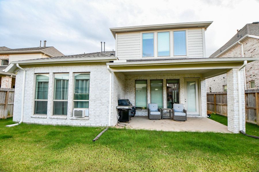 Exterior details and patio area of a home in Harvest Green 45', Richmond (Image 2). Exterior details and patio area of a home in Harvest Green 45', Richmond (Image 2).