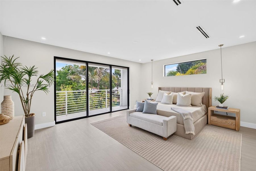 Furnished interior view inside a new home in , Fort Lauderdale (Image 10). Furnished interior view inside a new home in , Fort Lauderdale (Image 10).