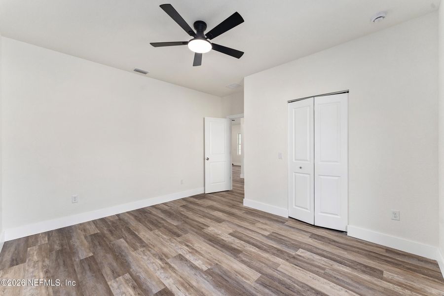 Spacious, unfurnished interior of a new home in , Hampton (Image 36).