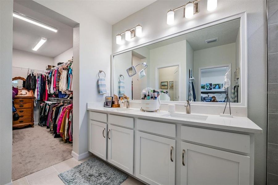 Furnished interior view inside a new home in , Land O' Lakes (Image 28).
