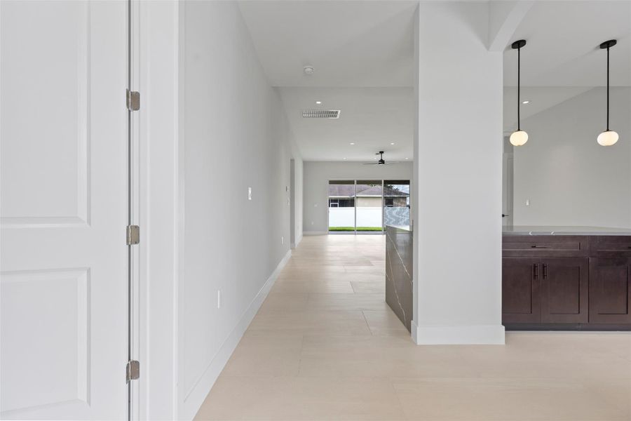 Spacious, unfurnished interior of a new home in , Port St. Lucie (Image 37).