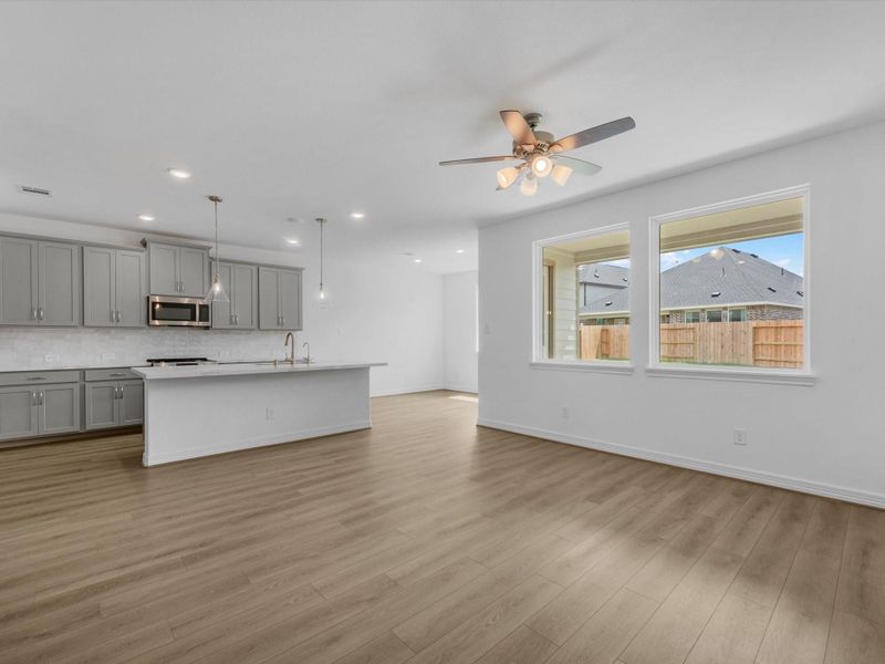 Spacious, unfurnished interior of a new home in Dellrose, Hockley (Image 25).