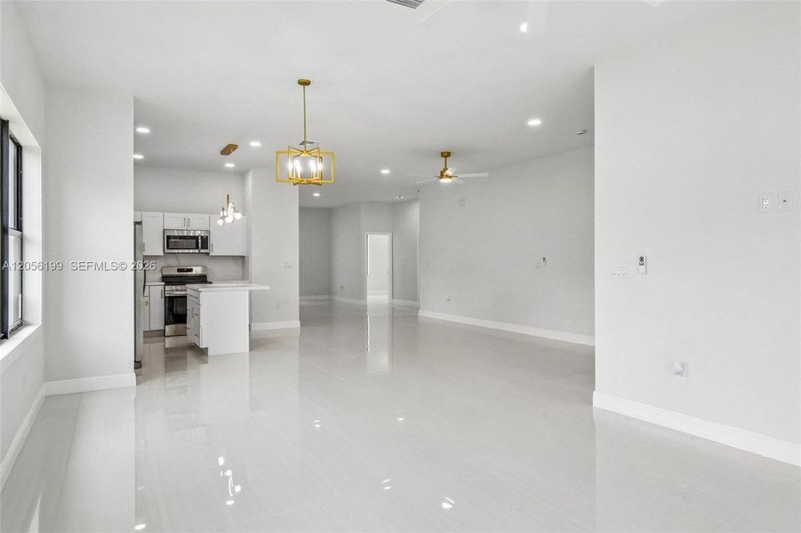 Spacious, unfurnished interior of a new home in , Fort Lauderdale (Image 36). Spacious, unfurnished interior of a new home in , Fort Lauderdale (Image 36).
