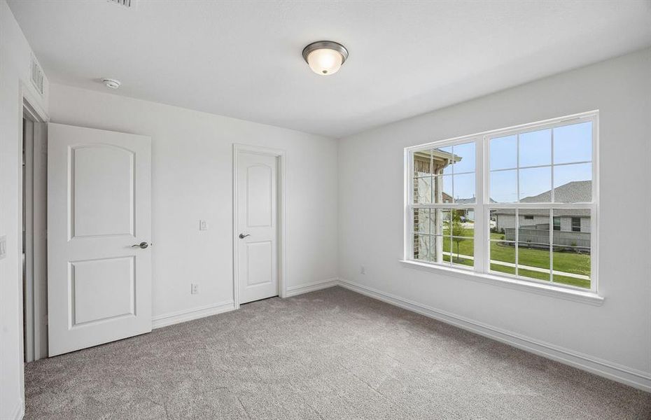Secondary bedroom