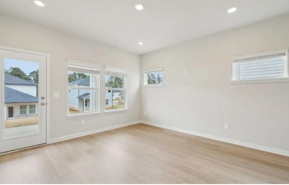 Spacious, unfurnished interior of a new home in Hawthorne Station, College Park (Image 6).
