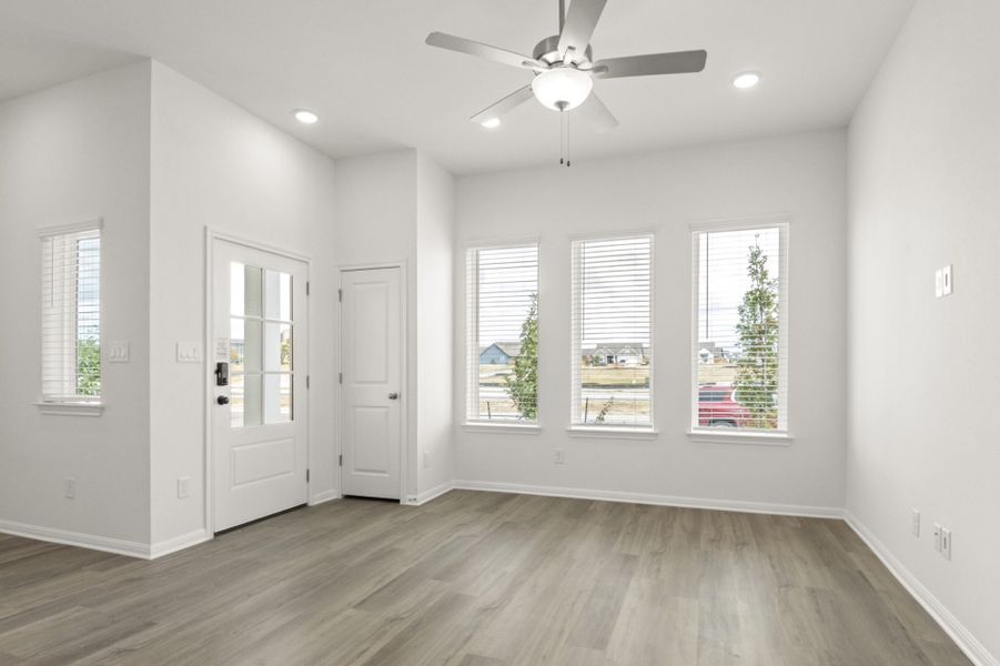 Spacious, unfurnished interior of a new home in Trace, San Marcos (Image 30). Spacious, unfurnished interior of a new home in Trace, San Marcos (Image 30).