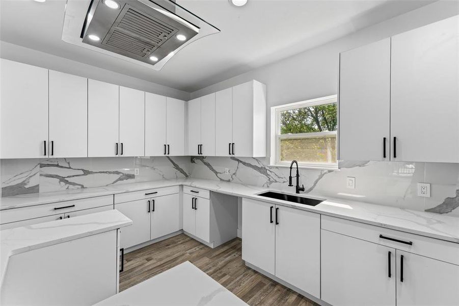 Level 2 - Kitchen