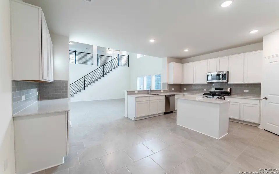 Furnished interior view inside a new home in Mesa Vista, Von Ormy (Image 6). Furnished interior view inside a new home in Mesa Vista, Von Ormy (Image 6).