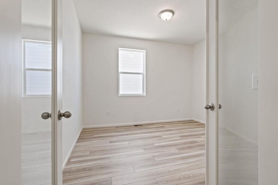 Spacious, unfurnished interior of a new home in Bennett Crossing Reserve, Bennett (Image 19).