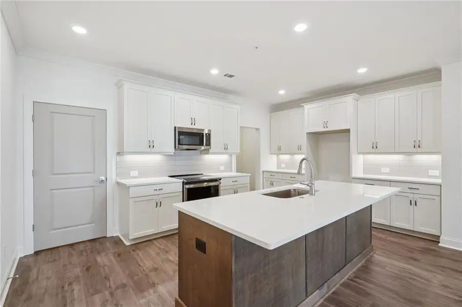 Furnished interior view inside a new home in , Peachtree Corners (Image 8).