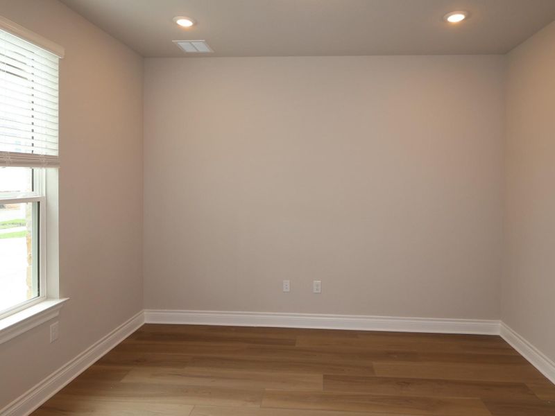 Spacious, unfurnished interior of a new home in Edgewood, Leander (Image 33). Spacious, unfurnished interior of a new home in Edgewood, Leander (Image 33).