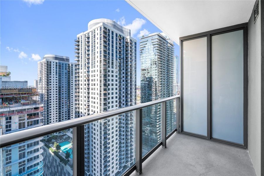 Condo located in Miami, FL showcasing its design and architecture (Image 4). Condo located in Miami, FL showcasing its design and architecture (Image 4).