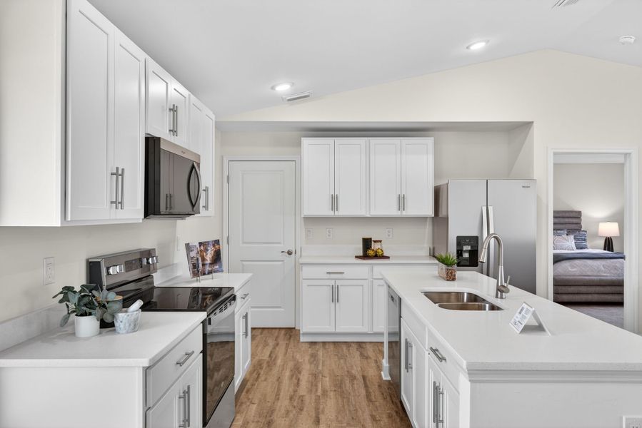 Representative furnished interior of a home built from the The Seabreeze Cove by Sunlife Homes LLC in Port Charlotte, Port Charlotte (Image 13).