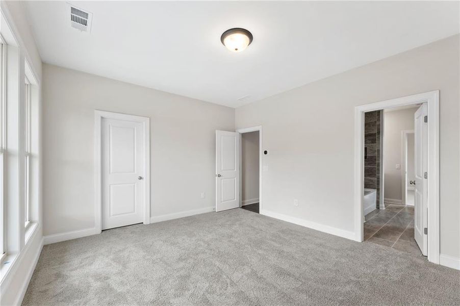 Spacious, unfurnished interior of a new home in Ashbury Commons, Powder Springs (Image 38).