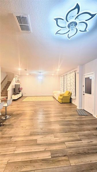 Image 15 of a home in Towne Lake 50'. Image 15 of a home in Towne Lake 50'.