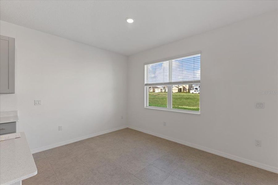 Spacious, unfurnished interior of a new home in Tarpon Bay, Haines City (Image 11). Spacious, unfurnished interior of a new home in Tarpon Bay, Haines City (Image 11).