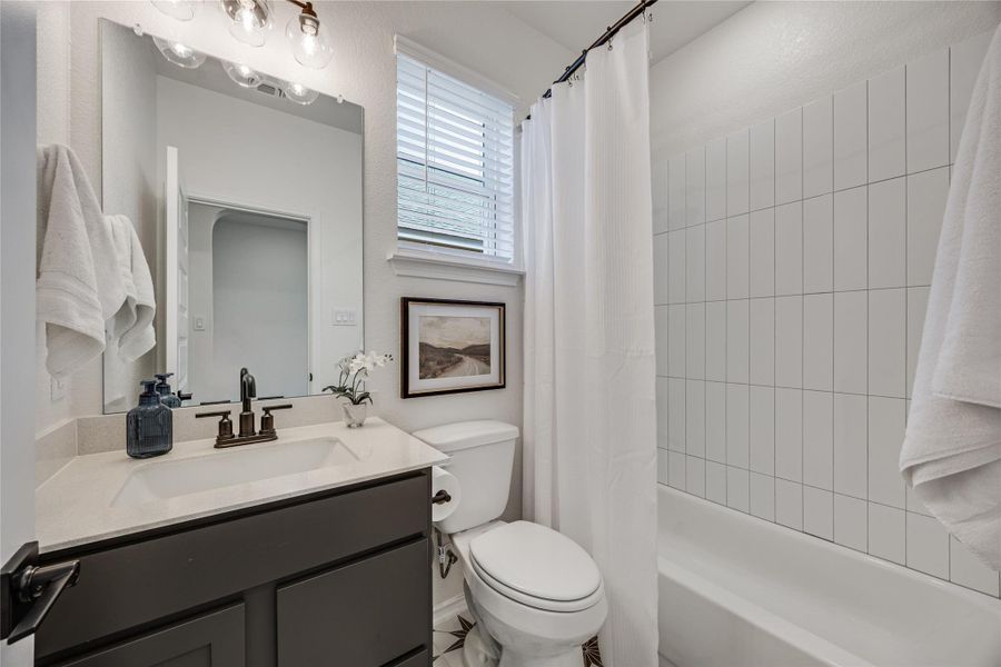 Furnished interior view inside a new home in Retreat at San Gabriel, Georgetown (Image 27).