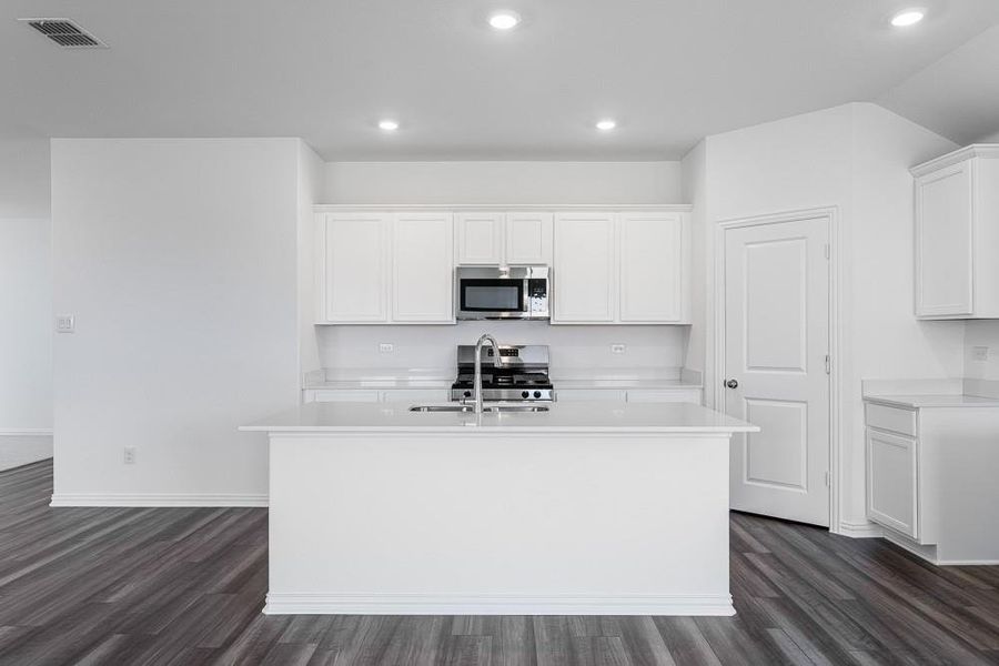 2149 Tule Way ~ Ready Now!