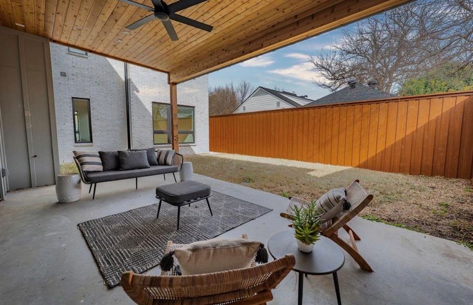 Exterior details and patio area of a home in , Dallas (Image 3).