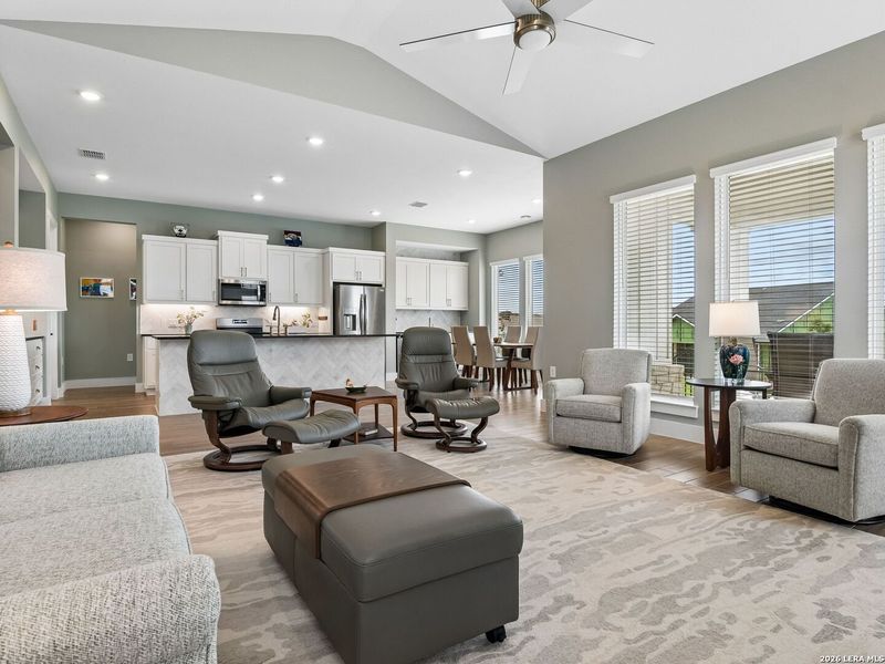Furnished interior view inside a new home in Kissing Tree, San Marcos (Image 8). Furnished interior view inside a new home in Kissing Tree, San Marcos (Image 8).