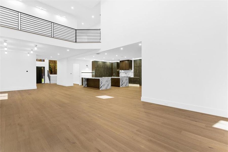 Spacious, unfurnished interior of a new home in , Sugar Hill (Image 70).